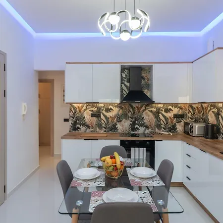 Apartament Eleana's By 