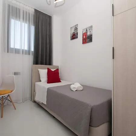 Apartament Eleana's By 