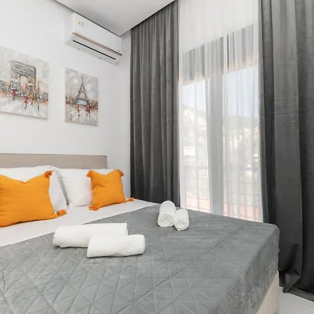 Apartament Eleana's By 